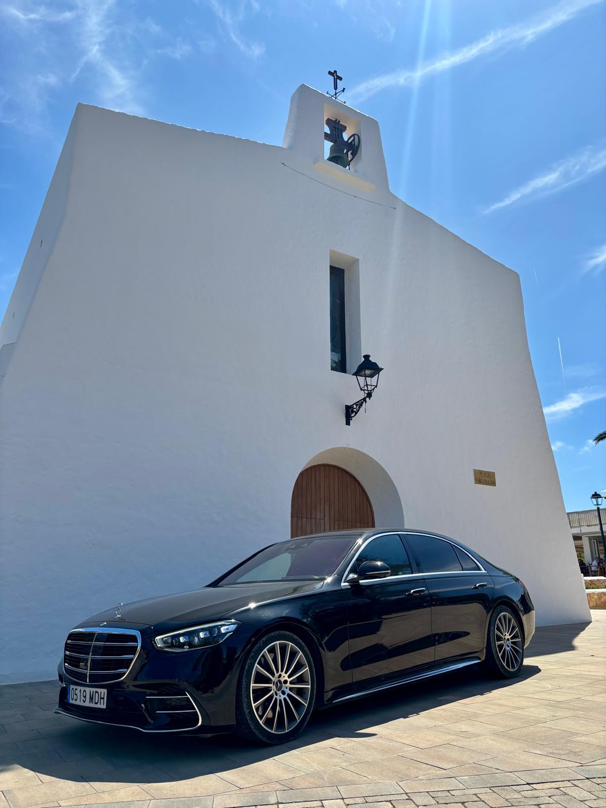 Mercedes S-Class executive corporate transfer in Mallorca