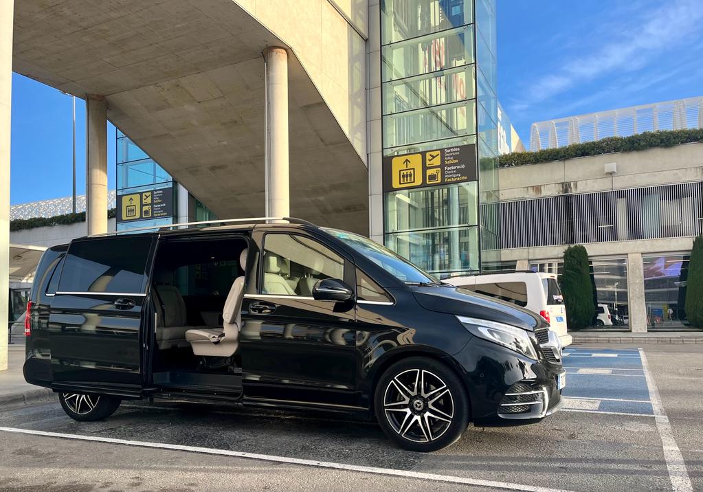 Mercedes V-Class at Palma de Mallorca Airport PMI arrivals terminal